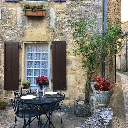 La Petite Maison Beynac-et-Cazenac Exterior foto