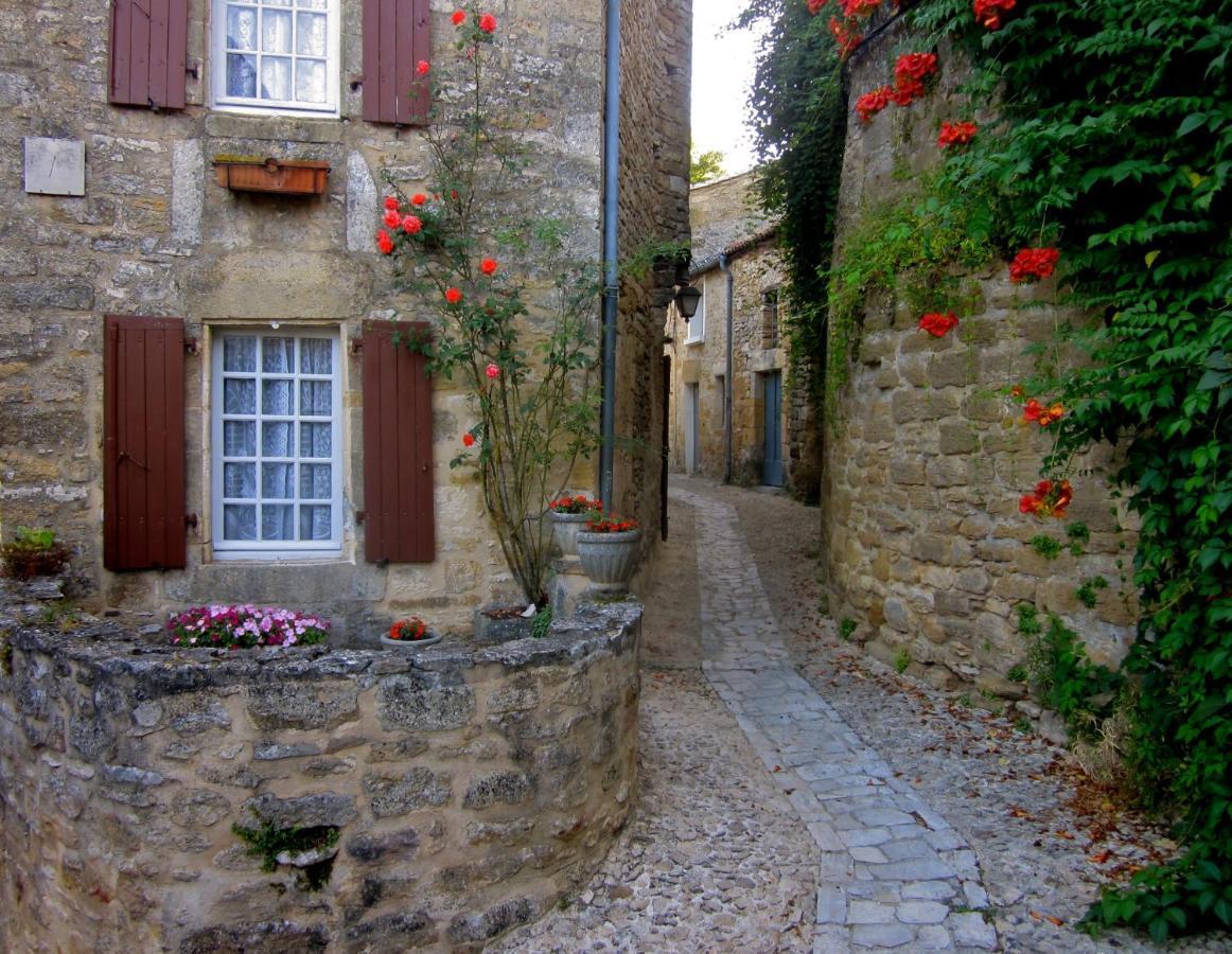 La Petite Maison Beynac-et-Cazenac Exterior foto